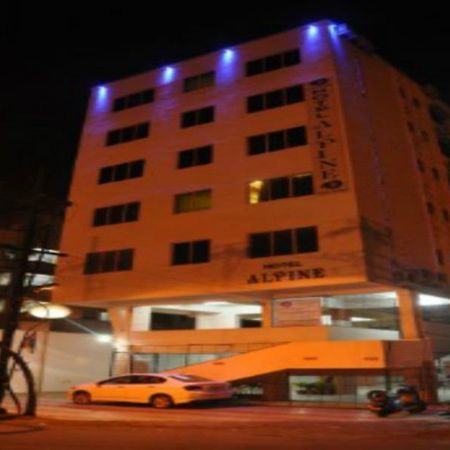 Hotel Alpine プネ エクステリア 写真