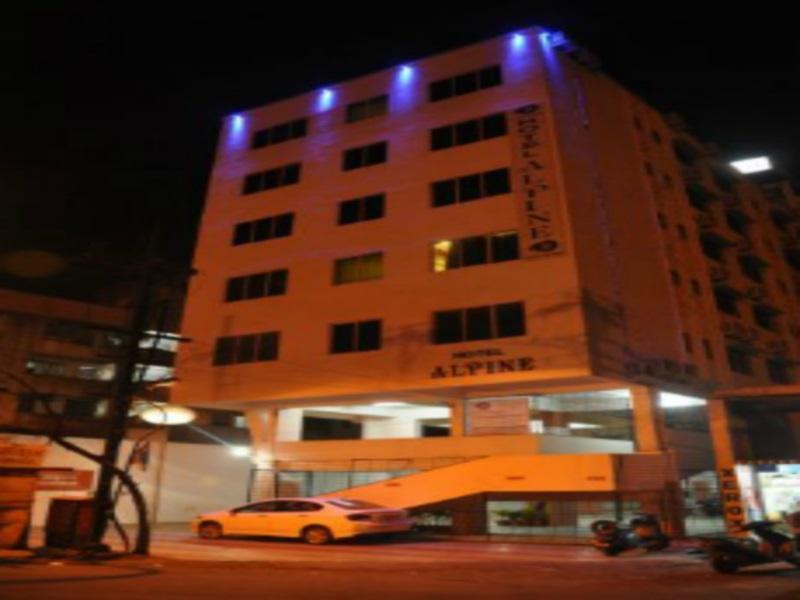 Hotel Alpine プネ エクステリア 写真